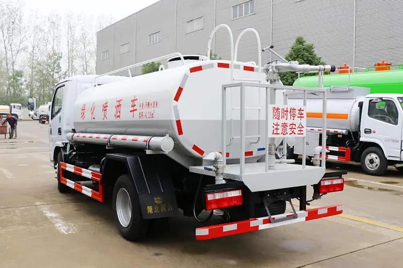 High-pressure Water Sprinkler Truck