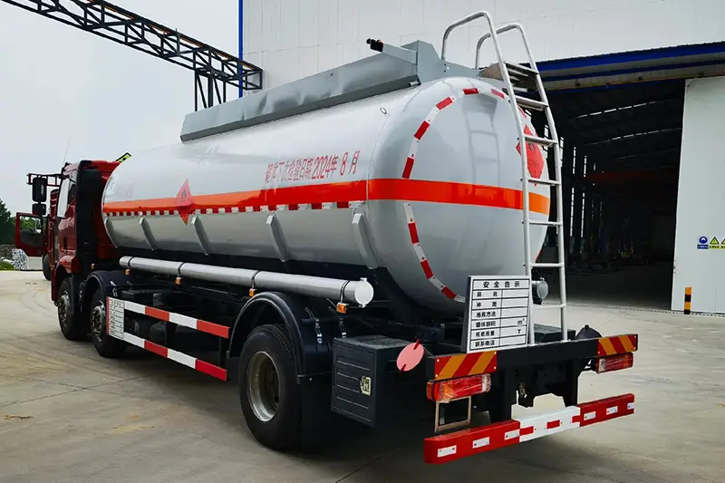 Flammable Liquid Tank Truck