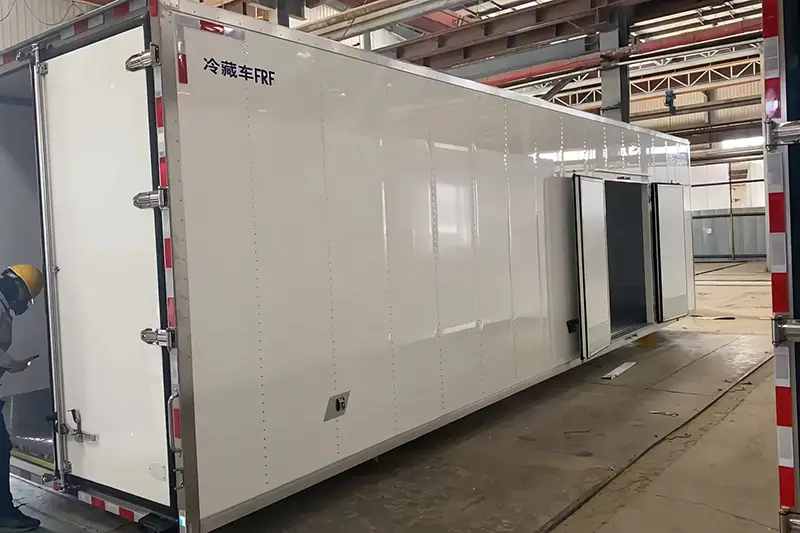 রেফ্রিজারেটেড ট্রাক বডি
